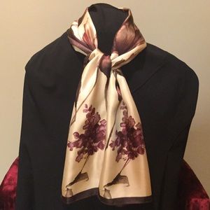 Pure silk oblong Adrienne Vittadini scarf